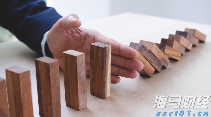瑞银下调油价预测：布伦特2025年底或跌至62美元/桶，供应增加成主因